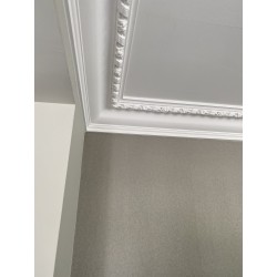 gipsum cornice with flower 190